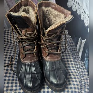 Frye Brown and Black Lace-Up Boots with Fur Lining